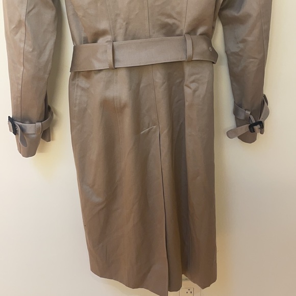 Burberry Classic Lo Trench Coat - Picture 13 of 15